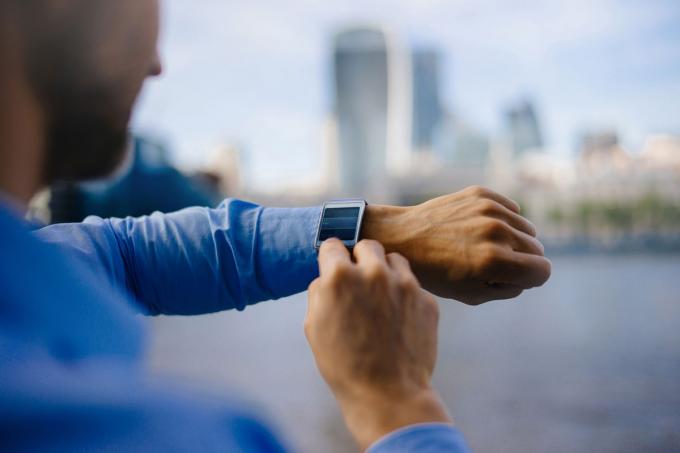 ‘Op mijn smartwatch staat de hele dag de prijs van Brent-olie te lezen’