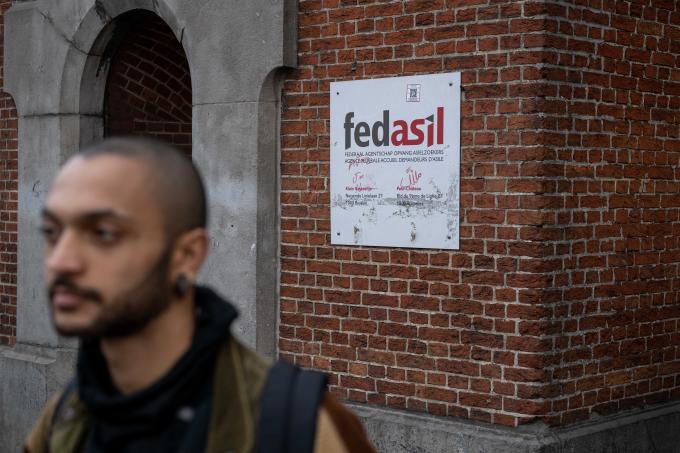 Gerommel binnen Fedasil: ‘Illegale praktijken’