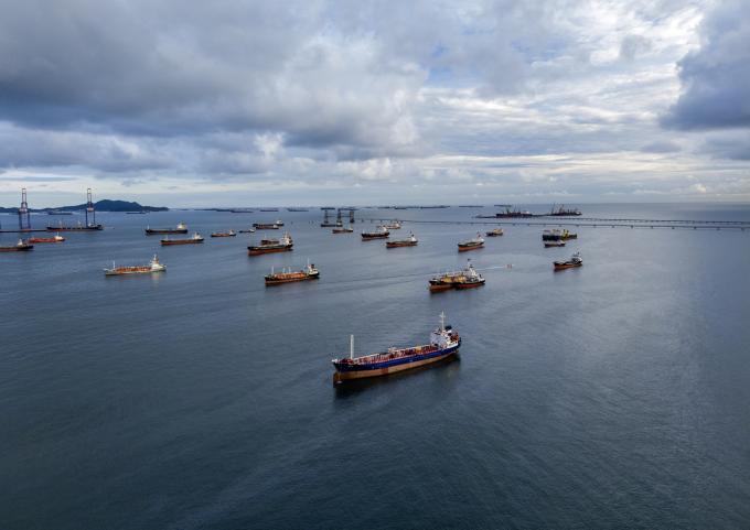 L’Iran fait marche-arrière et ferme à nouveau le détroit d’Ormuz: «Les Américains continuent de se livrer à des actes de piraterie»