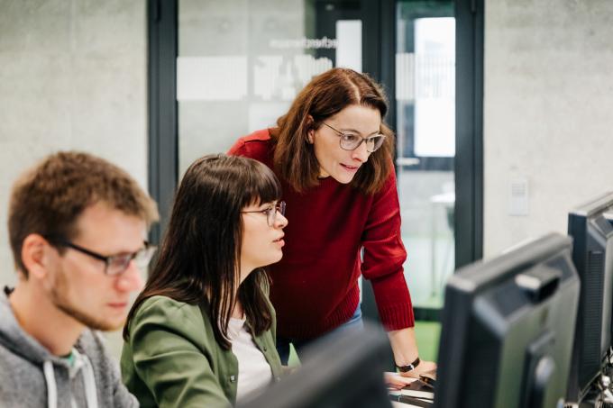En Belgique, l’IA avance plus vite que les compétences en entreprise