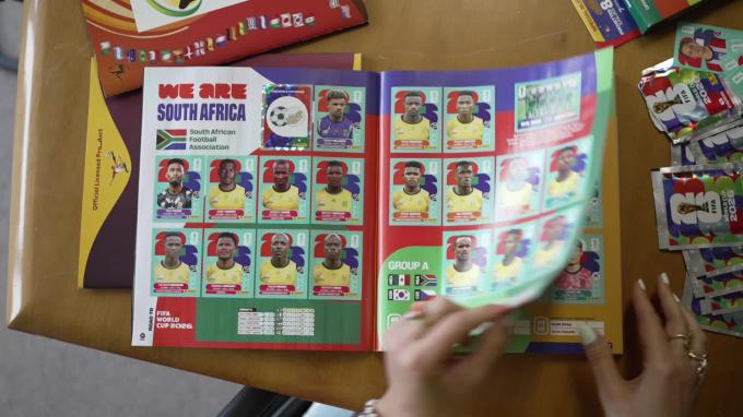 L’album Panini de la Coupe du Monde est sorti… et n’a jamais été aussi grand : “Il y a déjà des ruptures en magasins”