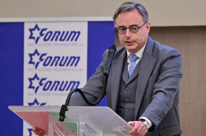 De Wever na beslissing parket in zaak rond rituele besnijdenissen: ‘België is geen antisemitische staat, dat is onzin’