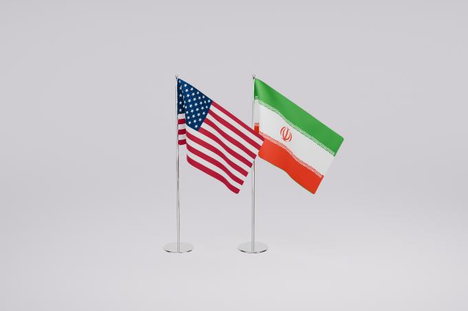 Trump contredit la presse iranienne et assure que les discussions continuent «à un rythme rapide» avec Téhéran