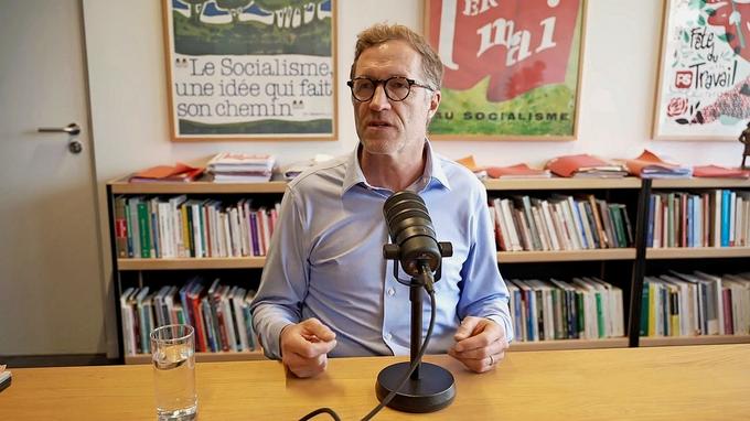 Paul Magnette (PS) : “L’IA va déplacer une partie de la richesse du travail vers le capital”