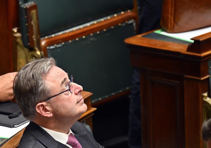 « Allô Bart? On les a, tes 9 milliards! »