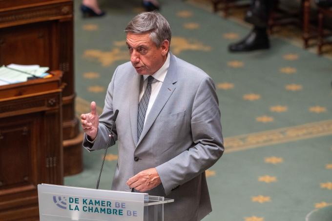 Après Vincent Van Peteghem, Jan Jambon va-t-il aus