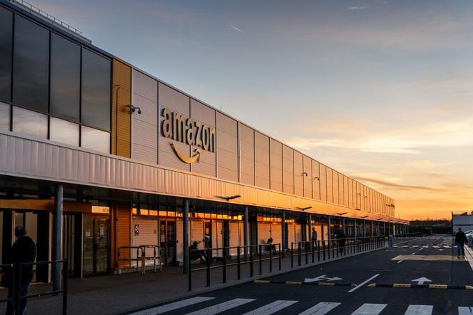 Amazon accusé d’avoir fait payer trop cher la publicité à plus d’un million d’entreprises