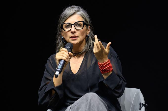 VN-rapporteur Francesca Albanese onder vuur na uitspraken over Oekraïne: ‘Ze zet wel erg vaak het petje van activiste op’