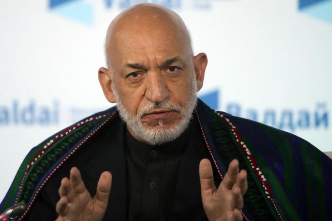 Ex-president Hamid Karzai over Afghanistan onder de taliban: ‘We hebben onderwijs nodig voor meisjes en werk voor vrouwen’