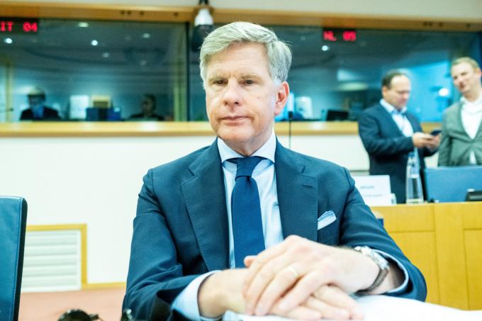 Transparency International dient een klacht in tegen Vlaams Belang-politicus Philip Claeys