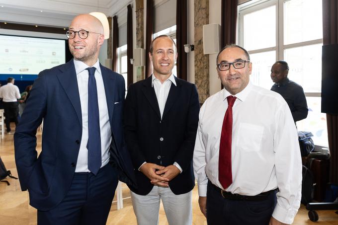 “À Bruxelles, les banques ne font pas de politique. Elles comptent.”