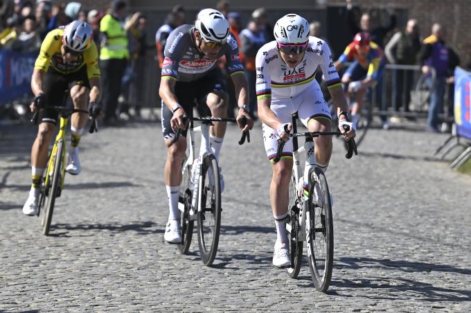 Mathieu van der Poel tegen Tadej Pogacar én Wout van Aert: worden zij de grootste rivalen uit de geschiedenis van de wielerklassiekers?