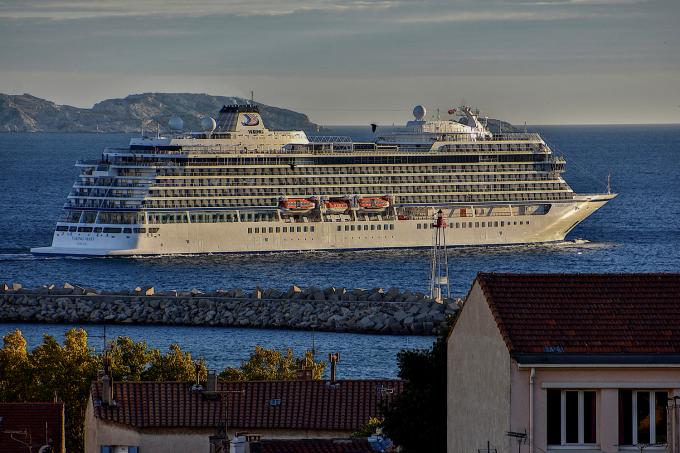 Le paquebot de croisière Viking Mars, dans le port de Marseille le 14 octobre 2022