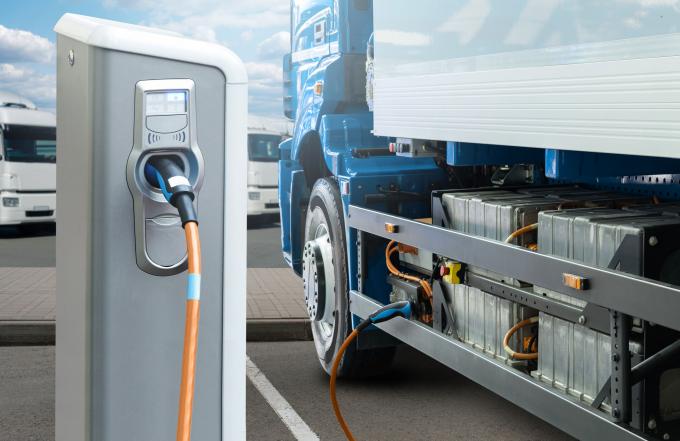 Paris-Berlin en camion 100 % électrique : c’est possible, mais la Belgique y croit peu