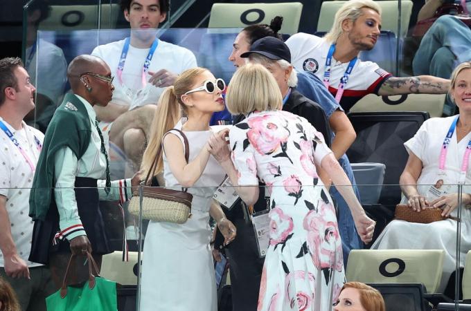 Cynthia Erivo, Ariana Grande & Anna Wintour