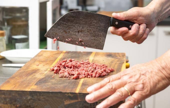 Aantal besmettingen breidt uit: hoe bezorgd moet u zijn over de STEC-bacterie?