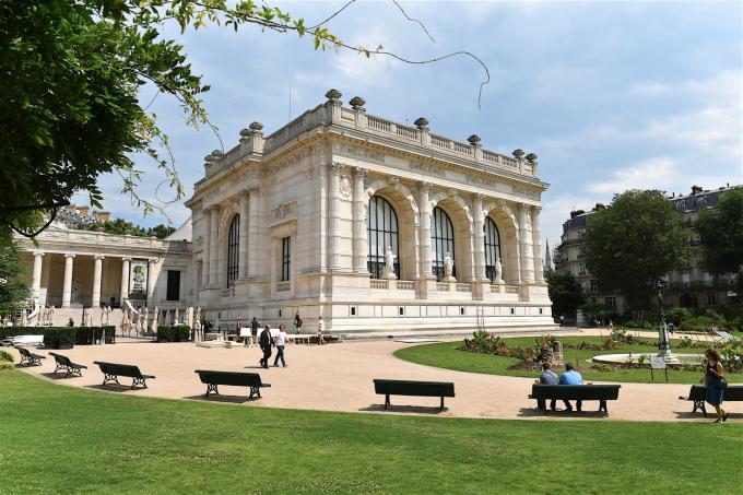restaurant les petites mains dans palais galliera