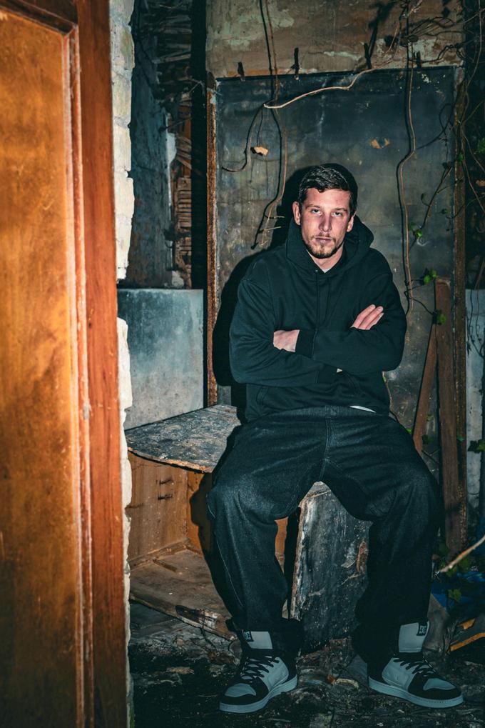 Thorne Rapper Rapper Thorre (32) geeft zorgsector stem met track ‘Minsn Zin’: “De ...