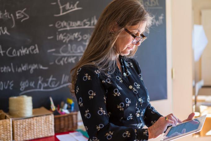 Teacher Tapp-poll: ‘Leerkrachten kiezen zelf wel wanneer ze op uw vragen antwoorden’