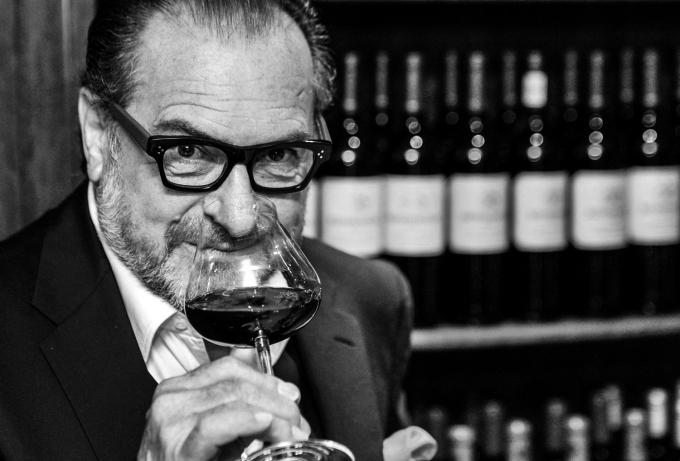 Afscheid van Michel Rolland (78), lang ‘s werelds grootste wijnadviseur