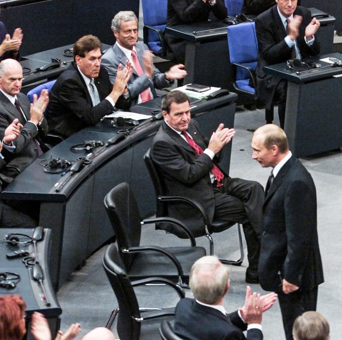 Duitsland verkeek zich jarenlang op de Russen: Merkel en co. lieten zich hypnotiseren door Poetin