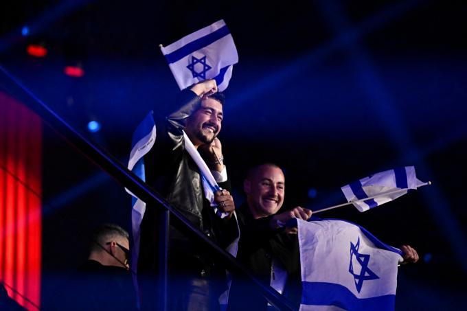 Kan het Eurovisiesongfestival apolitiek zijn? ‘Kandidaten kunnen zich niet van hun land distantiëren’