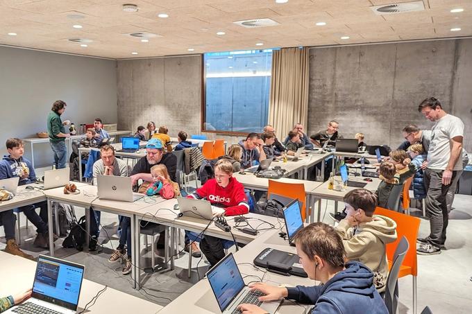 Bib viert jubileum CoderDojo met feesteditie: “Gratis ...