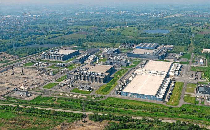 Les data centers belges misent sur la colocation : “L’avenir repose plutôt sur les petits et moyens complexes”