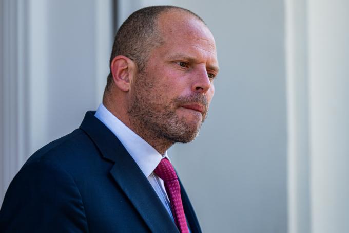 Zelfs na bijsturing door de N-VA houdt Theo Francken vol: ‘Oorlog tegen Iran is absoluut gerechtvaardigd’