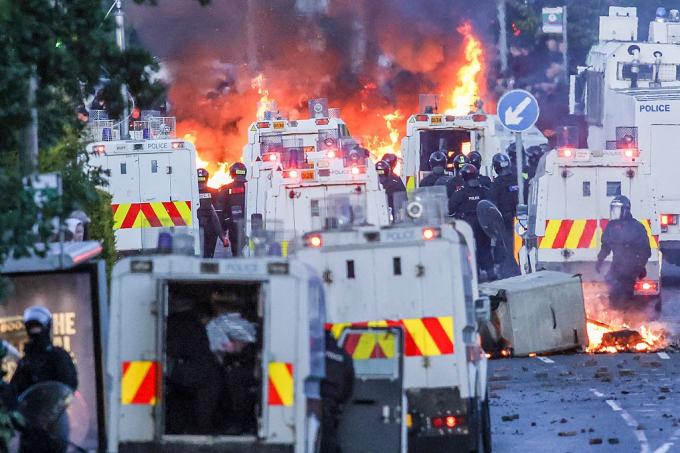 Pourquoi Belfast brûle contre l’immigration: «La p