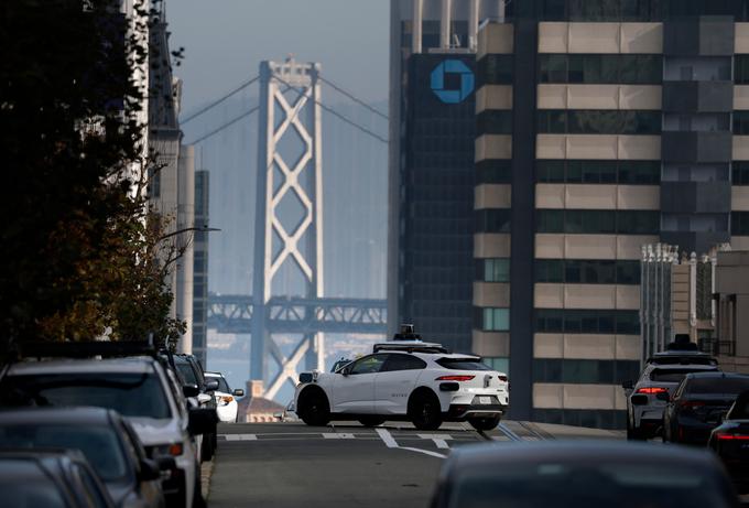 Image for the article: Waymo roept bijna 3.900 robotaxi’s terug na incidenten op bouwwerven