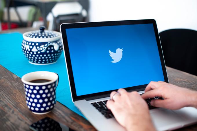 X perd ses droits sur le logo Twitter et sur le mot ‘Tweet’: quelles en sont les conséquences?