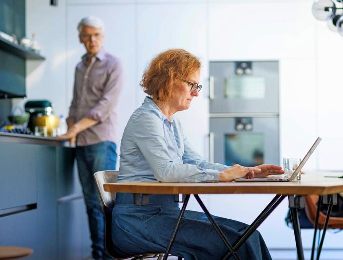 Drie op de tien werkgevers verminderen telewerkdagen
