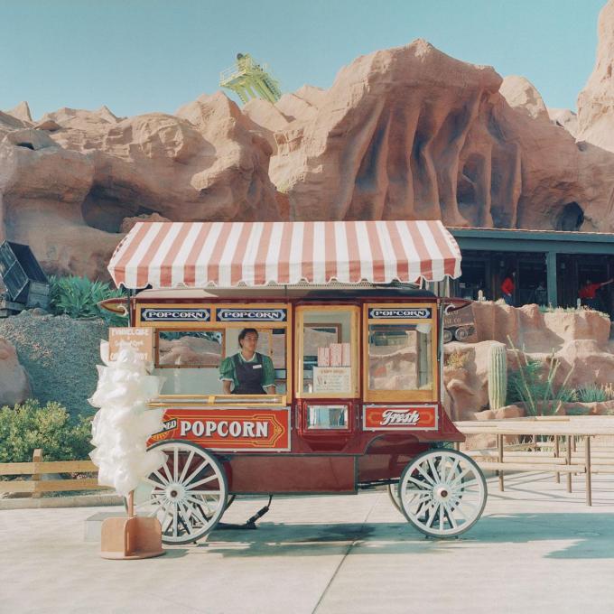 Marchand de pop corn au parc attractions Knotts Berry Farm, Californie