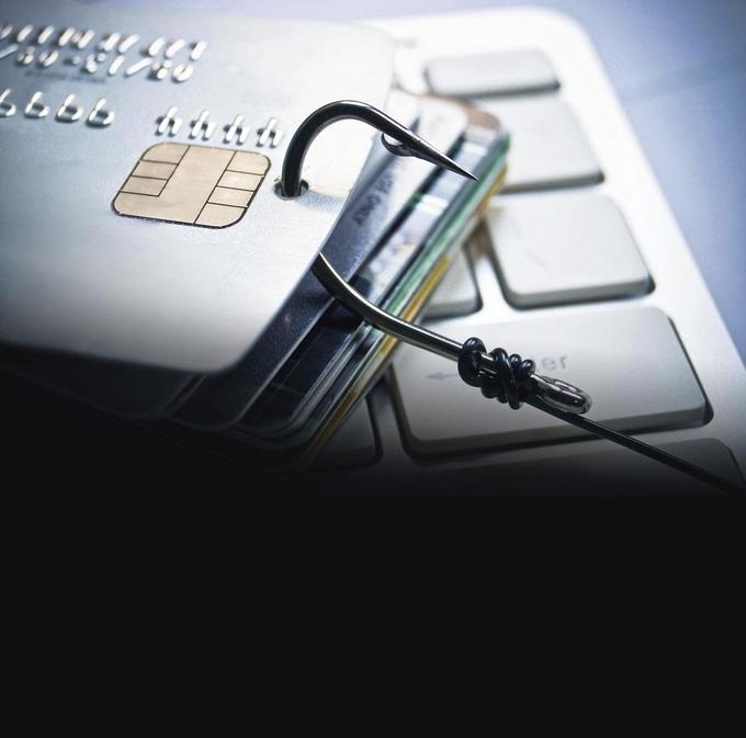 Phishing : la Cour de justice de l’UE impose aux banques de rembourser d’abord, même en cas de “négligence grave”