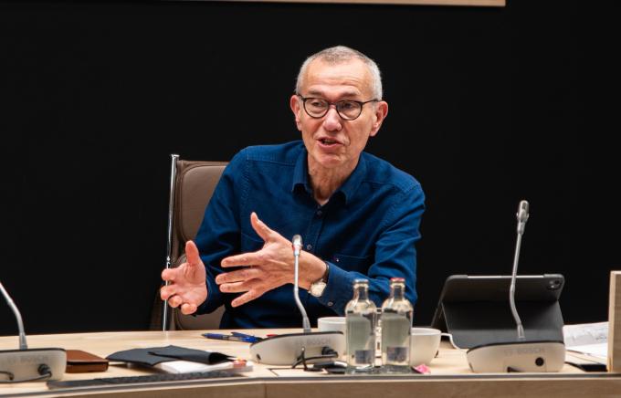 Une petite révolution : le plan de Frank Vandenbroucke pour responsabiliser les mutualités