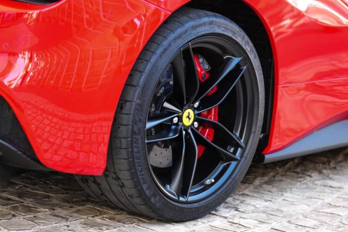 Ferrari : la lenteur comme stratégie économique