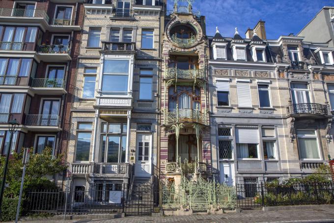 Maison Saint-Cyr à vendre : un joyau Art nouveau qui défie le marché immobilier