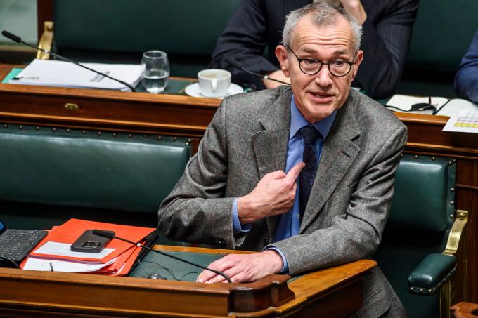 Vandenbroucke wil aanvullende voordelen herzien binnen hervormingspact ziekenfondsen