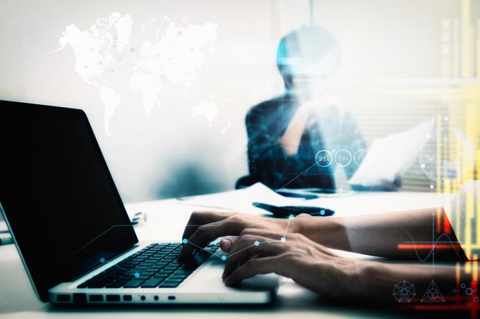 L’IA cachée, un danger pour l’entreprise ? “Le silence devient la stratégie la plus rationnelle pour préserver ses conditions de travail”