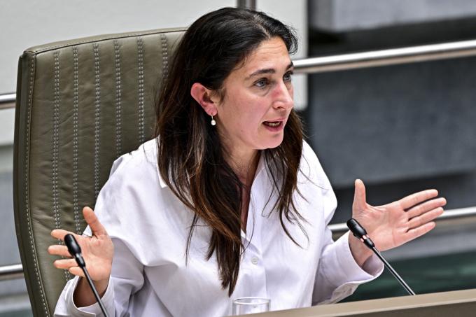 Demir zet turbo op onderhandelingen over loopbaanpact voor leraren: ‘Het water is nog heel diep’
