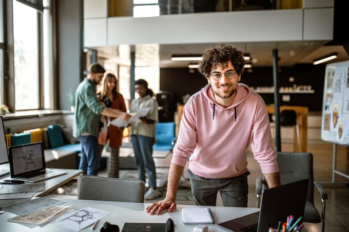 "Ce sont les chefs d'entreprise de demain": le statut d'étudiant-indépendant plus flexible et accessible