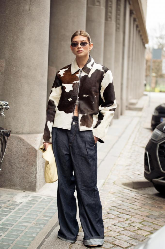 leren biker jas met cow print 