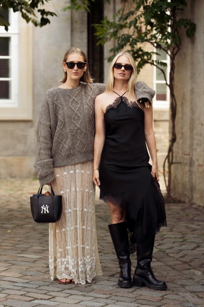 zijden nachtkleedje met biker boots