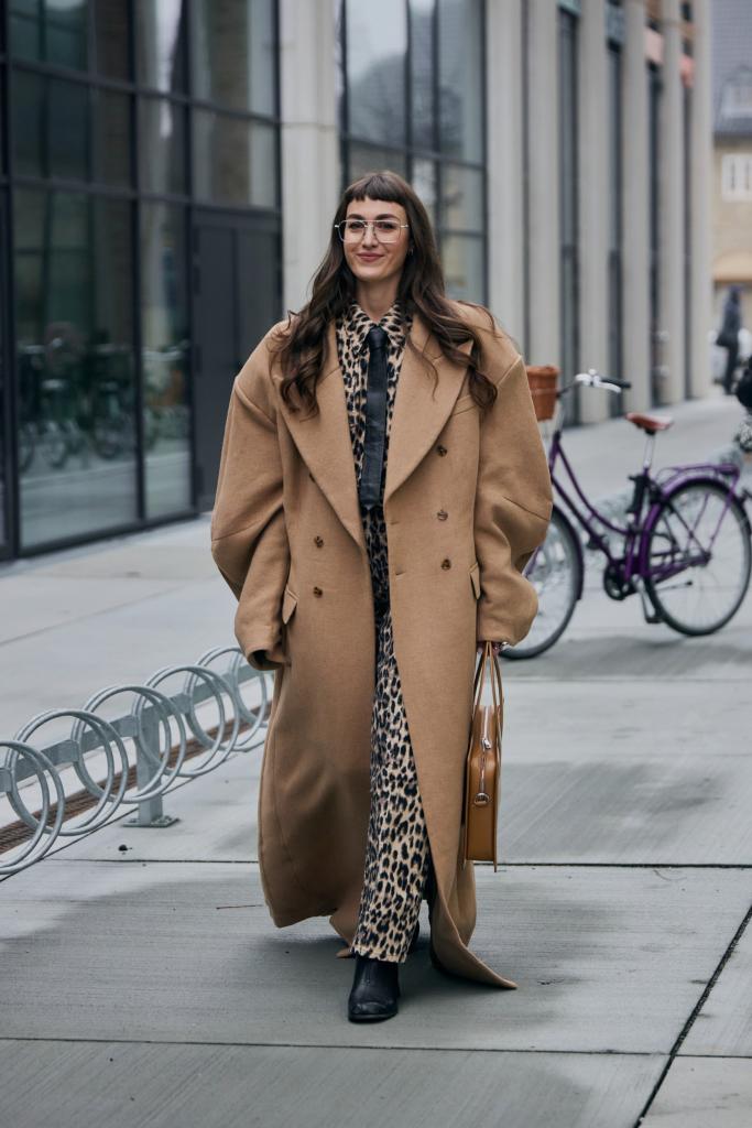 luipaardprint blijft een trend ook in streetstyle kopenhagen