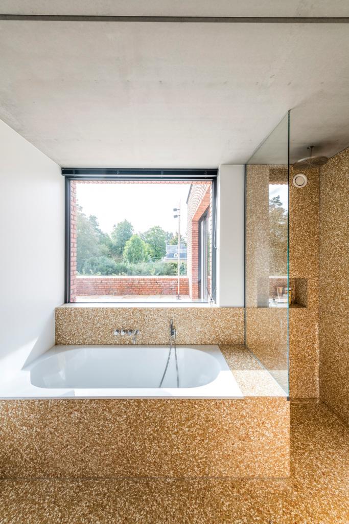 okerkleurige terrazzo