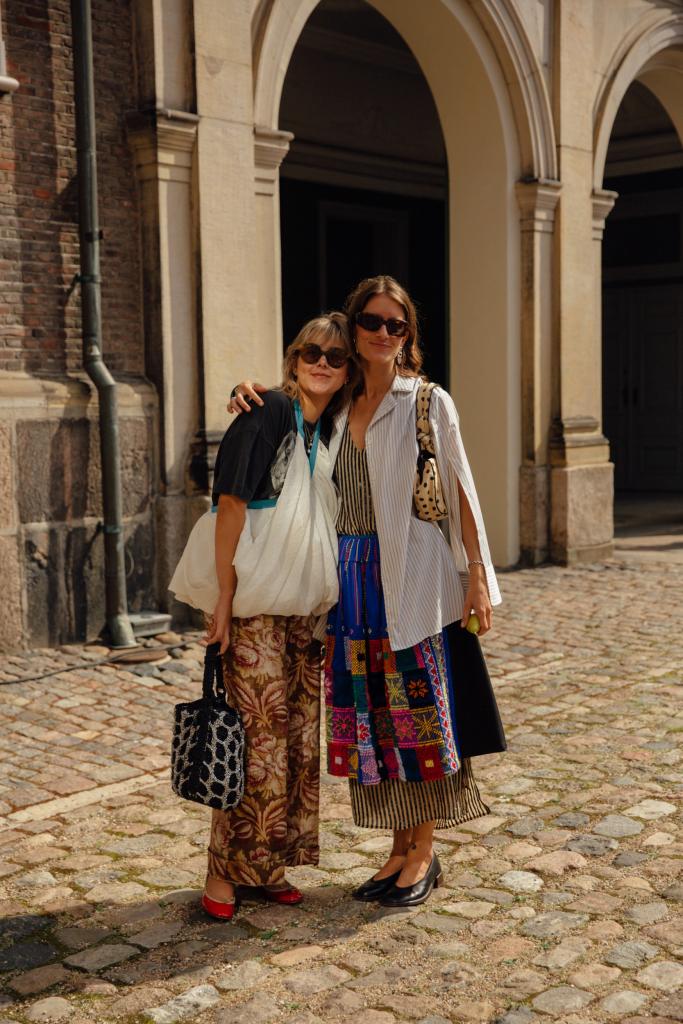 eclectische boho look mix and match prints voor de zomeroutfits 