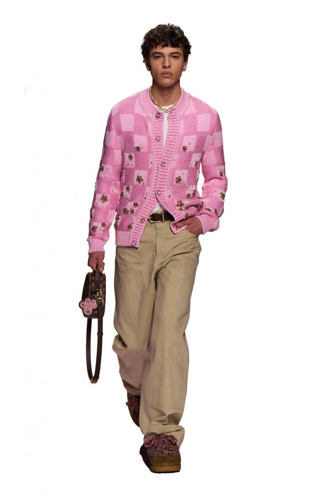 les tendances pour l’été 2025 : vintage Louis Vuitton.