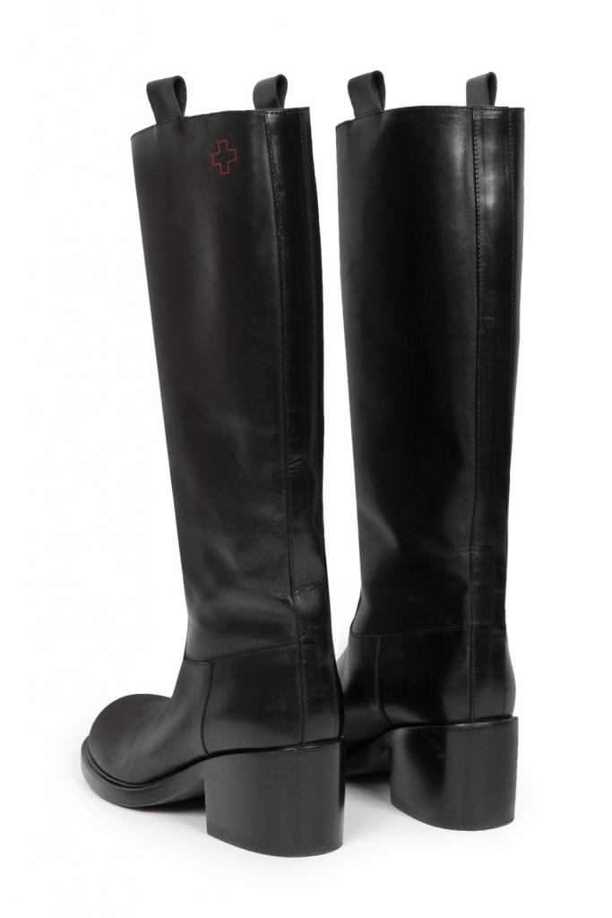 boots X010