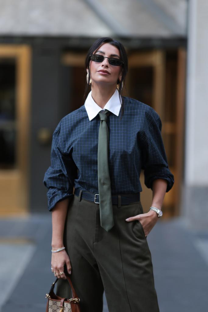 office siren look donkerblauw hemd met ruitjes 